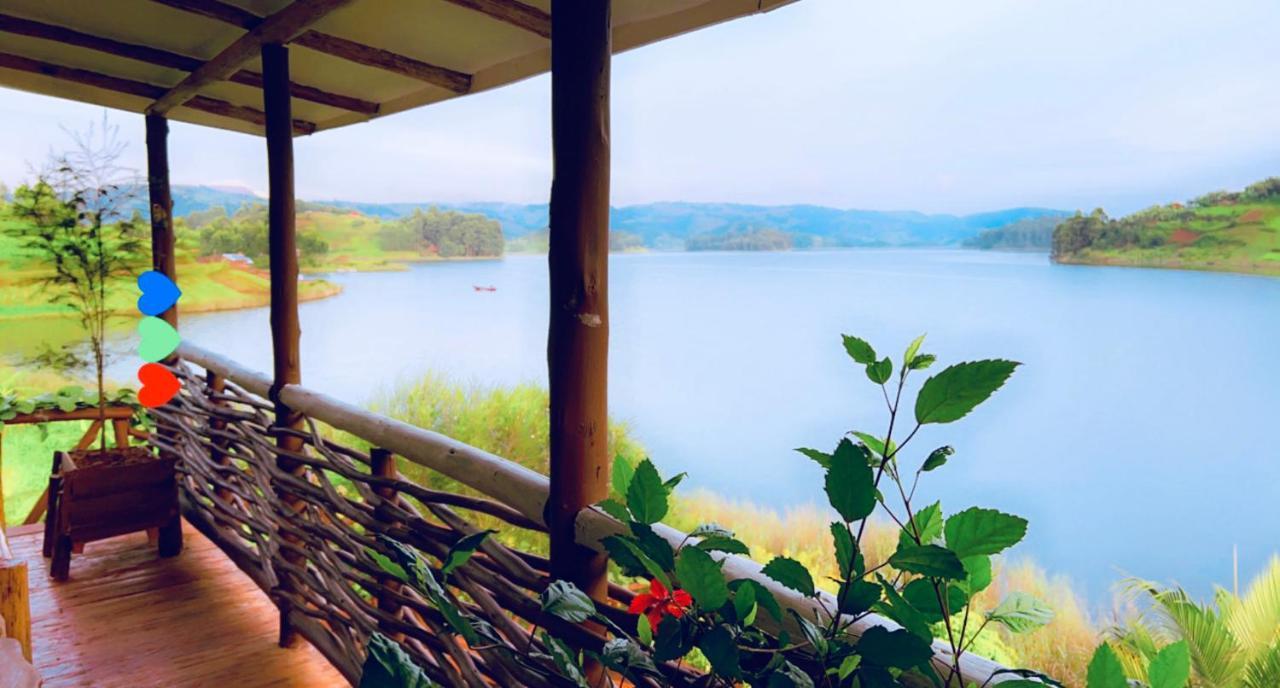 Lake Bunyonyi Rock Resort Kabale Exterior foto